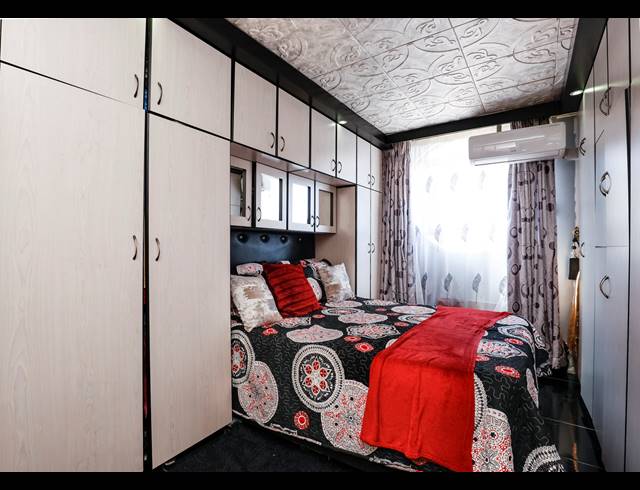 3 BEDROOM APARTMENT FOR SALE IN SOUTH BEACH